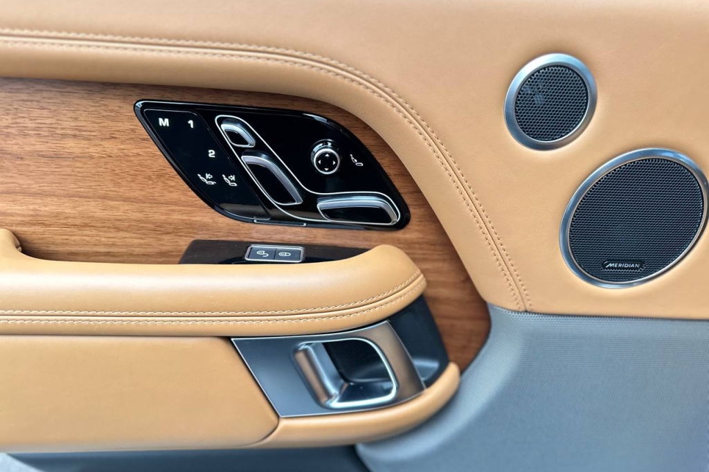 Land Rover Range Rover Autobiography 2018 фото 17