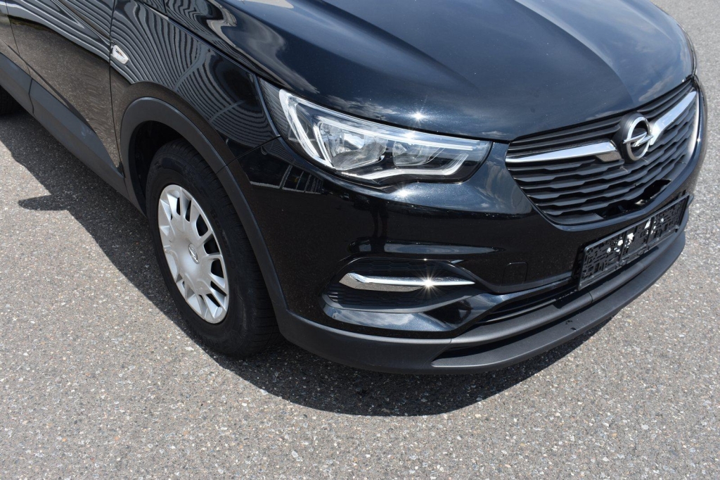 Opel Grandland X 2019 photo 10