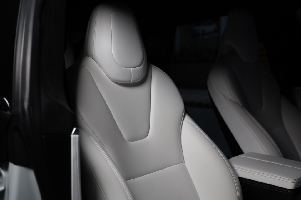 Tesla Model S 2017 фото 56