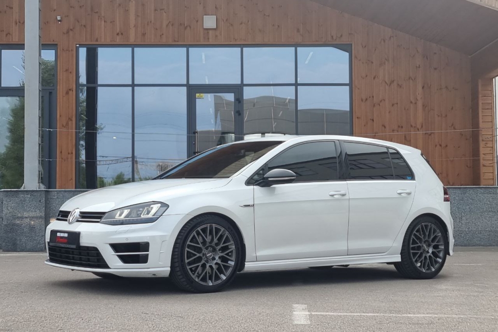 Volkswagen Golf R 2016 фото 2