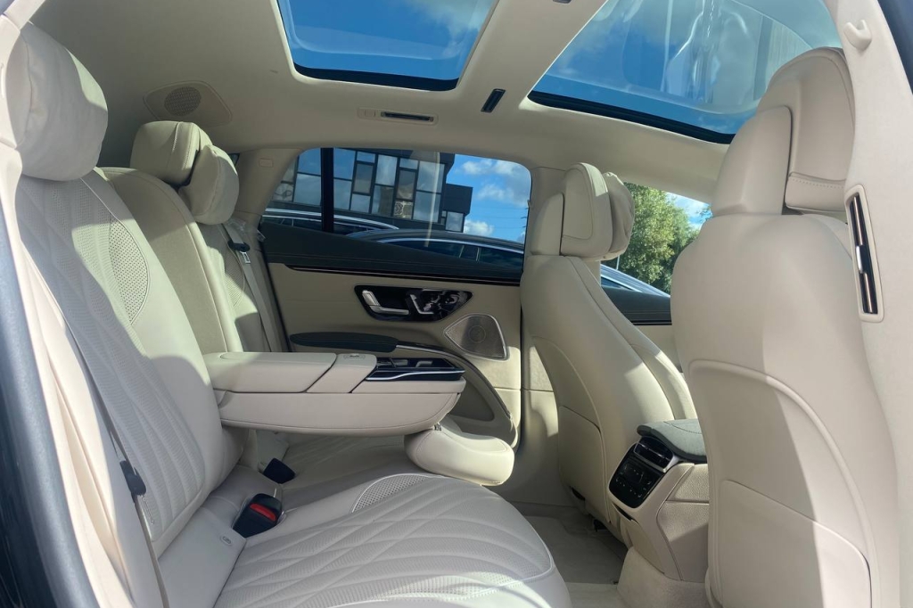 Mercedes-Benz EQS 580 4MATIC 2021 photo 17