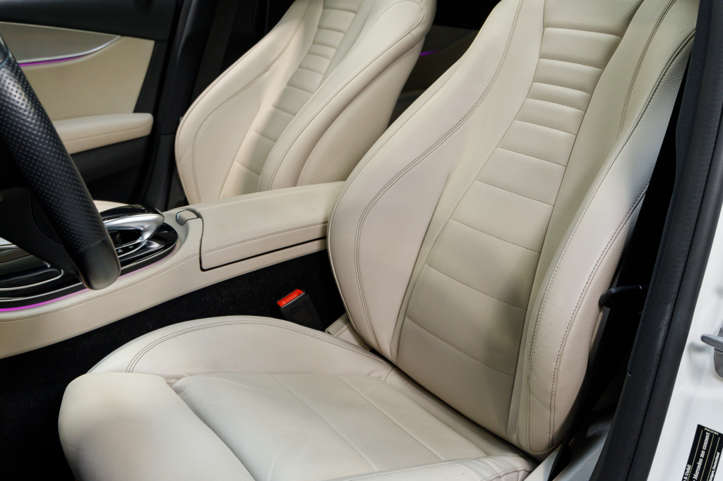 Mercedes-Benz E 200 4Matic AMG Line фото 14