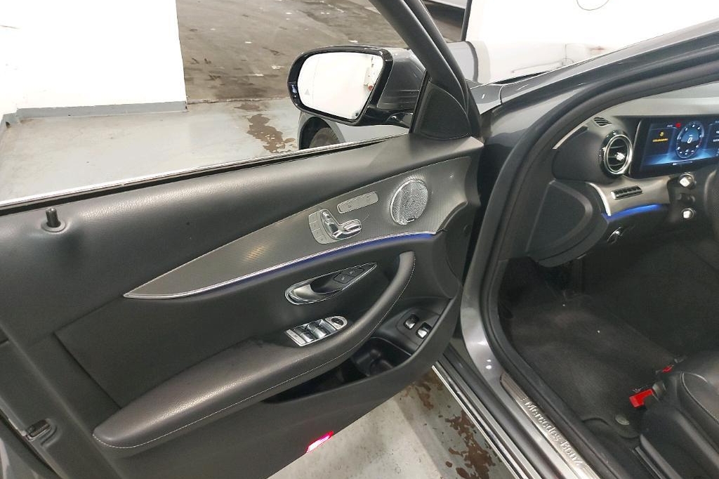 Mercedes-Benz E-Klasse 2017 фото 27