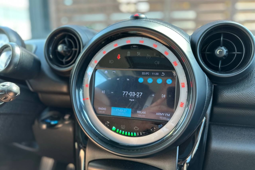 MINI Countryman 2015 фото 16