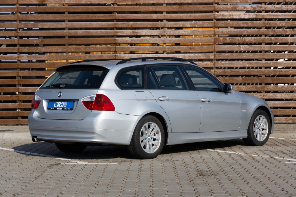 BMW 3 Series 2005 photo 6