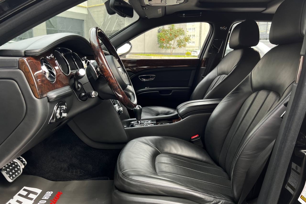 Bentley Mulsanne 2013 photo 8