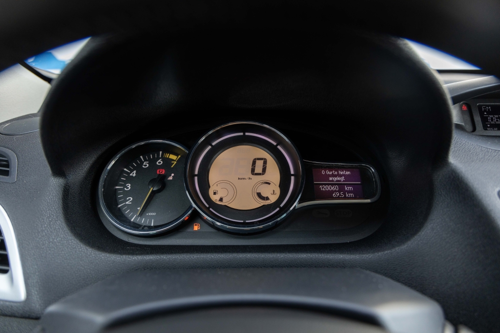 Renault Megane 2009 photo 17