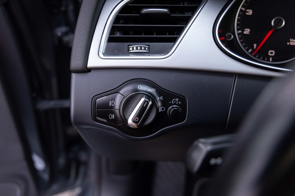 Audi A4 S line 2014 photo 19