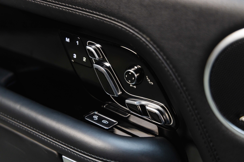 Land Rover Range Rover 2018 фото 18