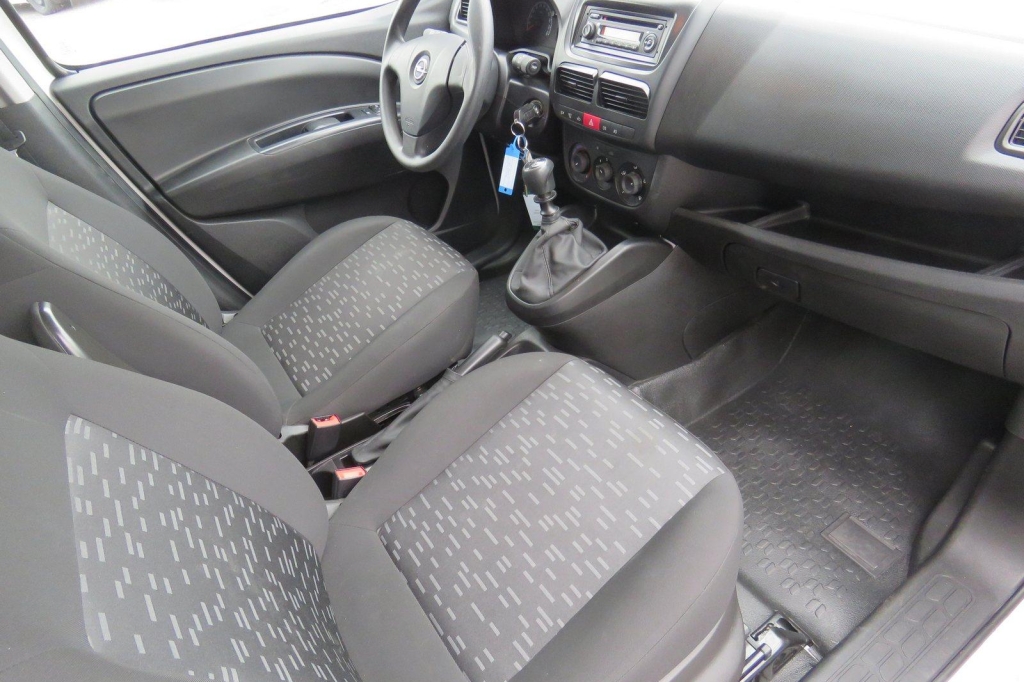 Opel Combo 2018 фото 2