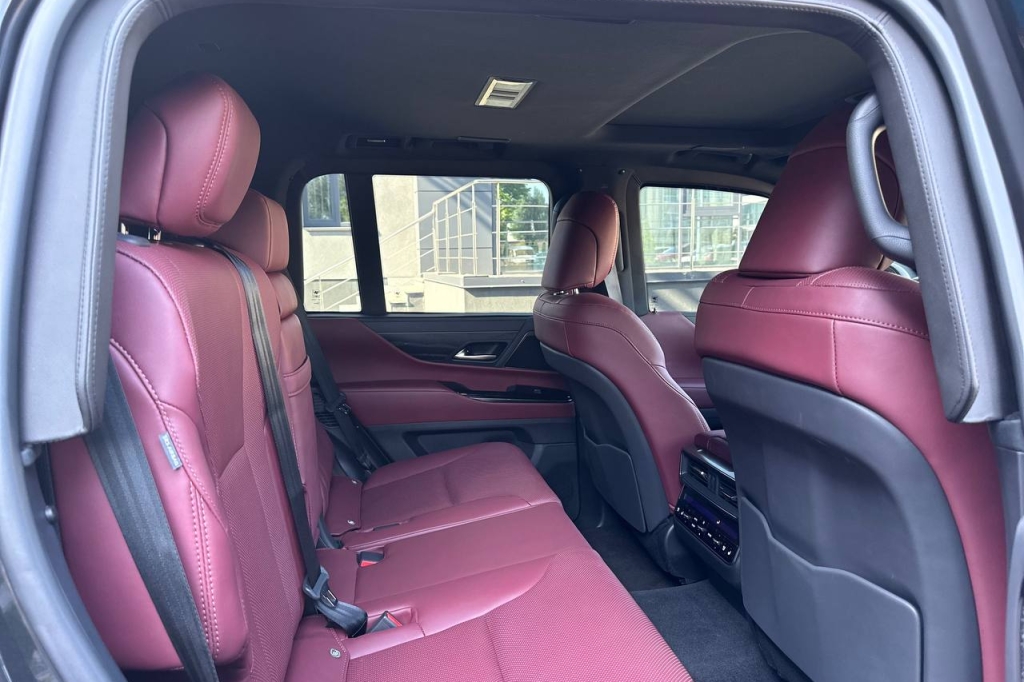 Lexus LX 500d 2023 фото 18