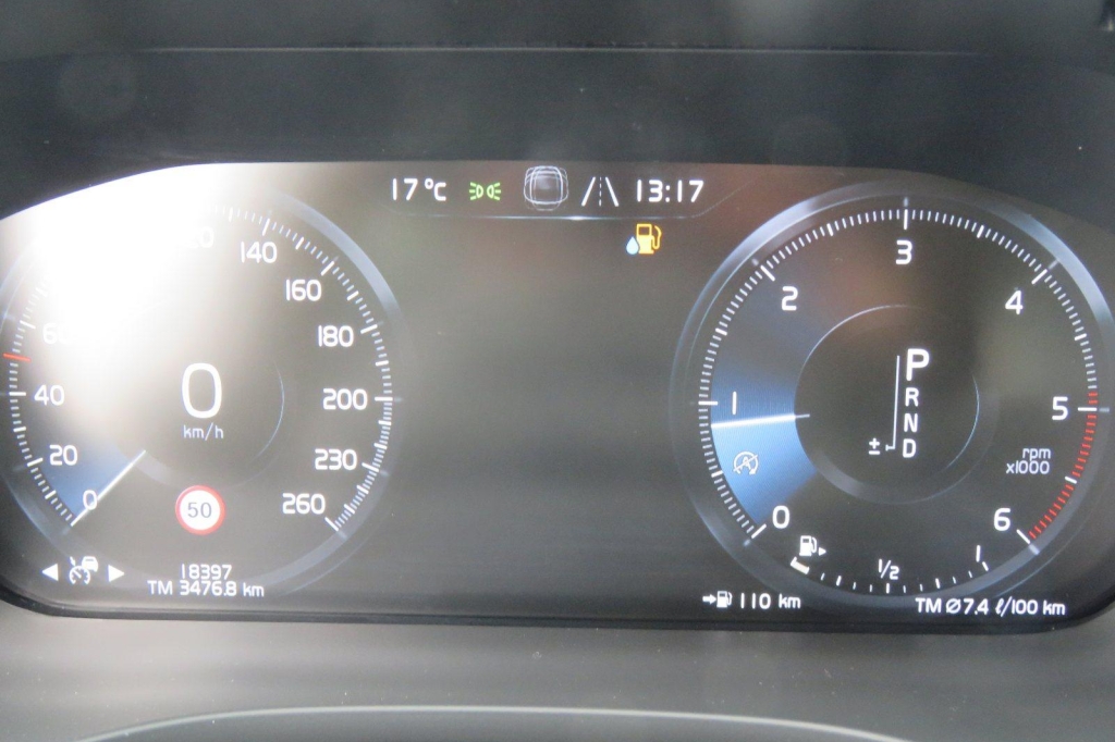 Volvo XC60 2020 фото 4