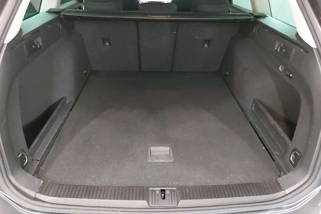 Volkswagen Passat Variant 2017 фото 26