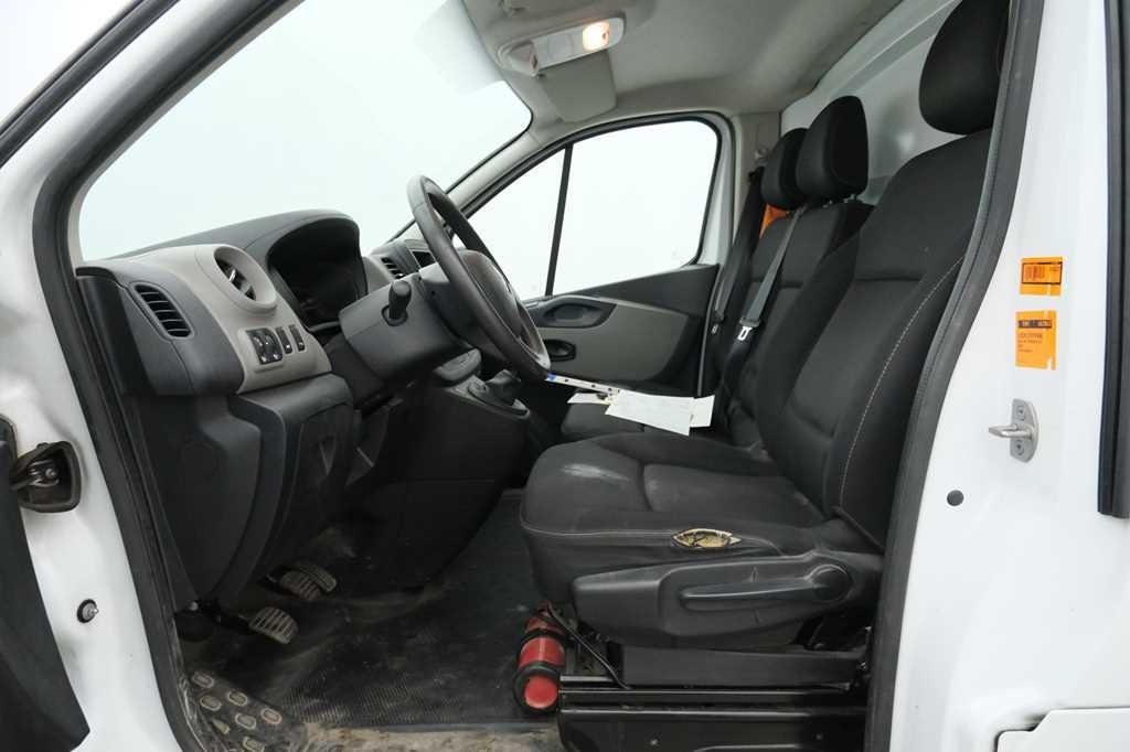 Renault Trafic 2015 фото 2