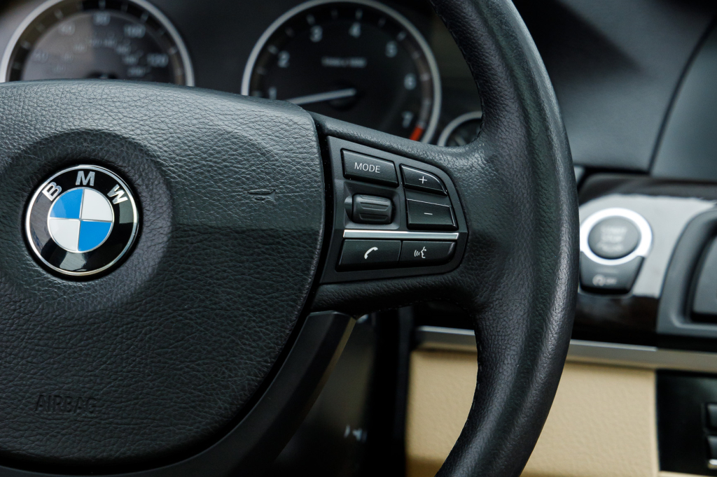 BMW 528 Xdrive 2012 фото 17