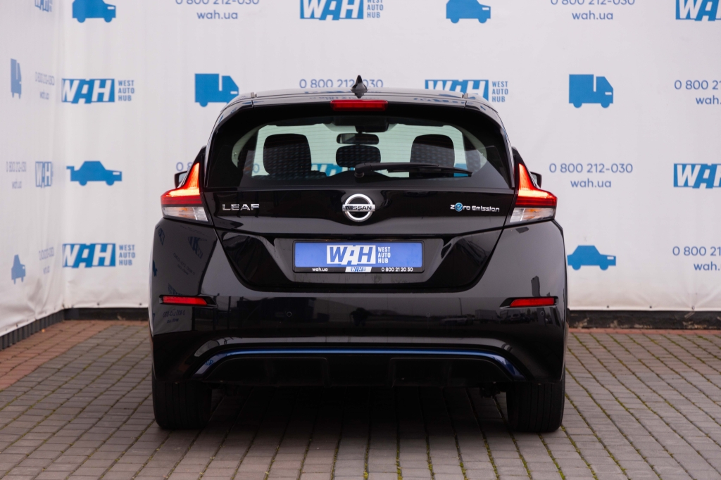 Nissan Leaf 2021 фото 9
