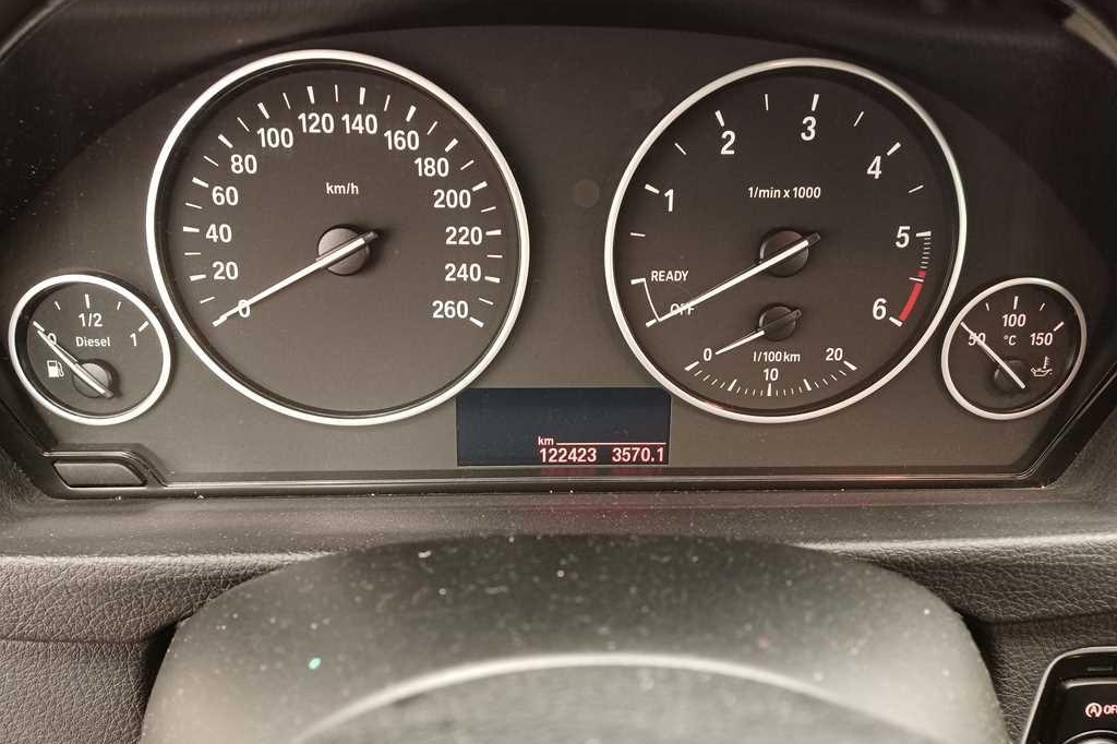 BMW 3er Touring 2016 photo 2