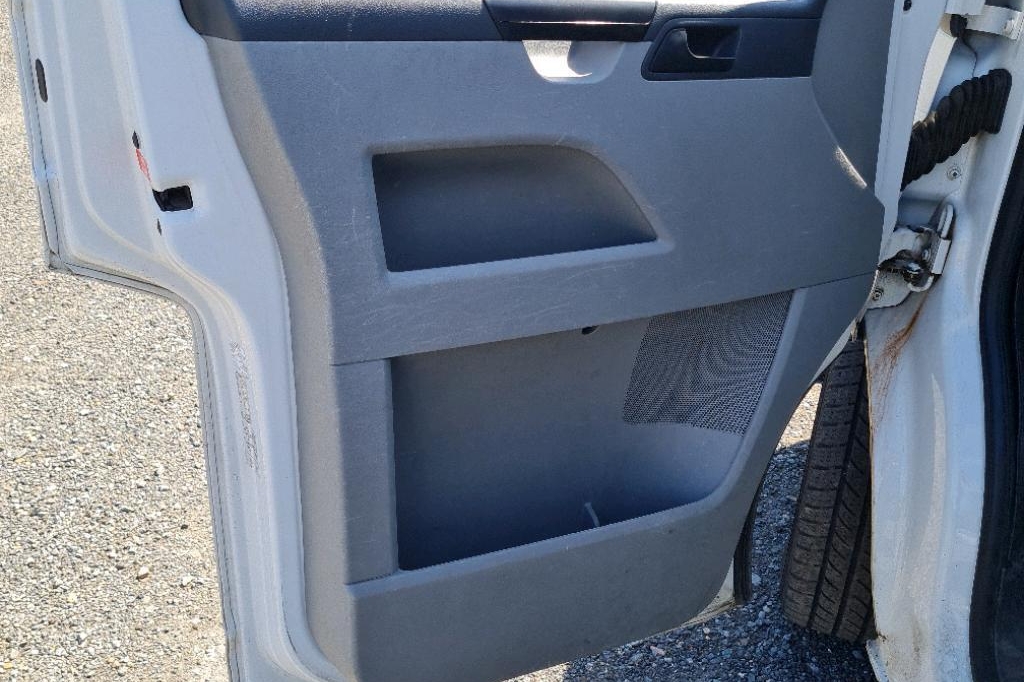 Volkswagen T5 (Transporter) пасс. 2015 photo 6