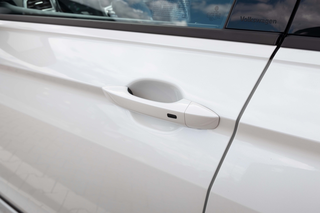 Volkswagen Tiguan SE R-Line 2022 фото 13