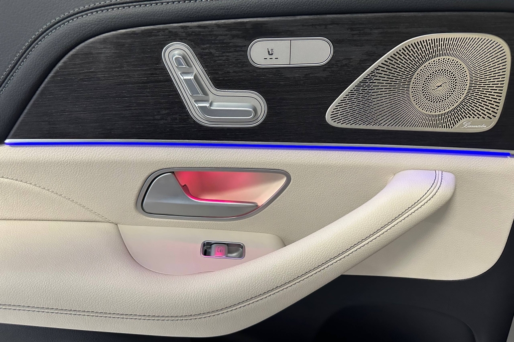 Mercedes-Benz GLS-Class 400d 2022 photo 8