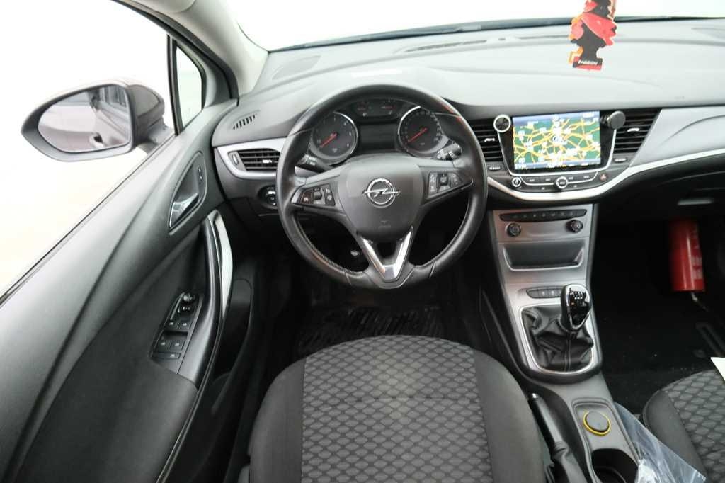 Opel Astra Sports Tourer 2017 фото 4