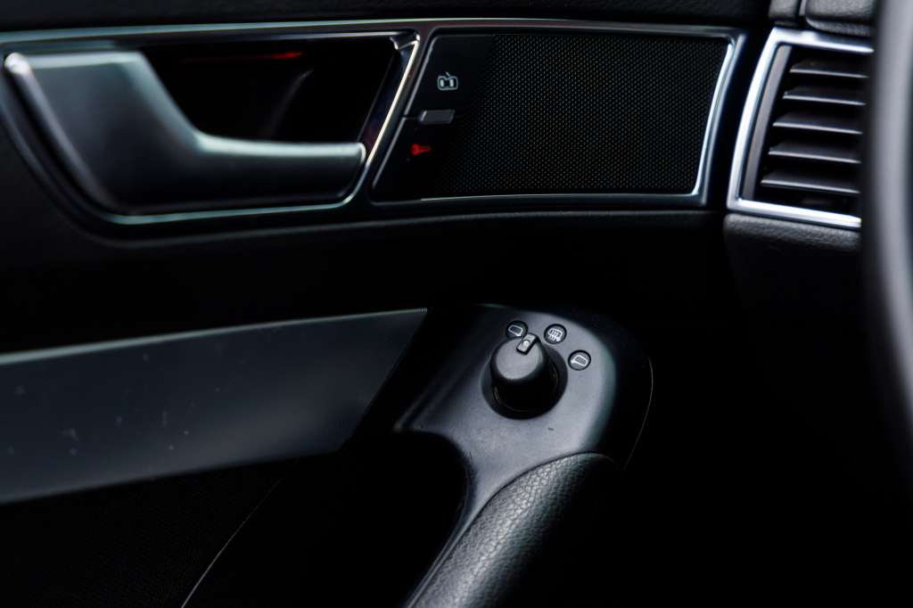 Audi A6 2008 фото 23