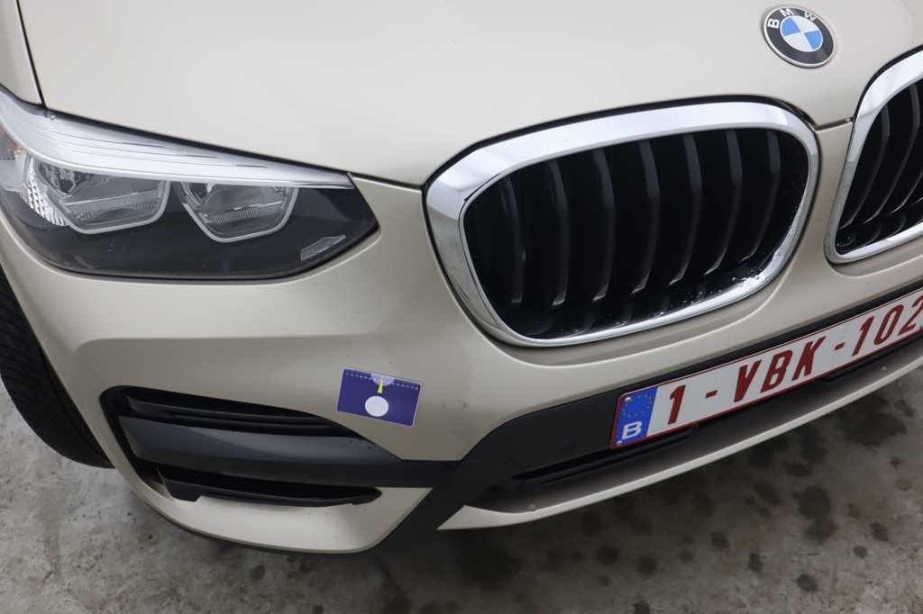 BMW X3 2018 фото 8