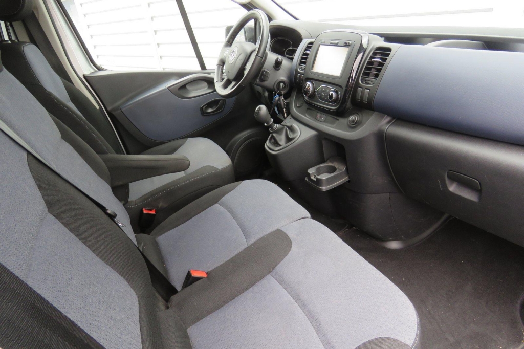 Opel Vivaro 2018 фото 6