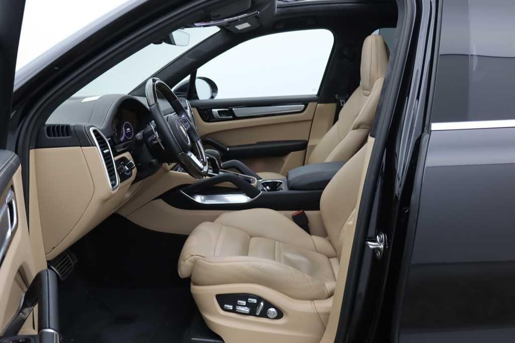 Porsche Cayenne 2018 photo 1