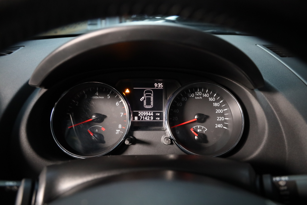 Nissan Qashqai 1.6 2013 фото 43