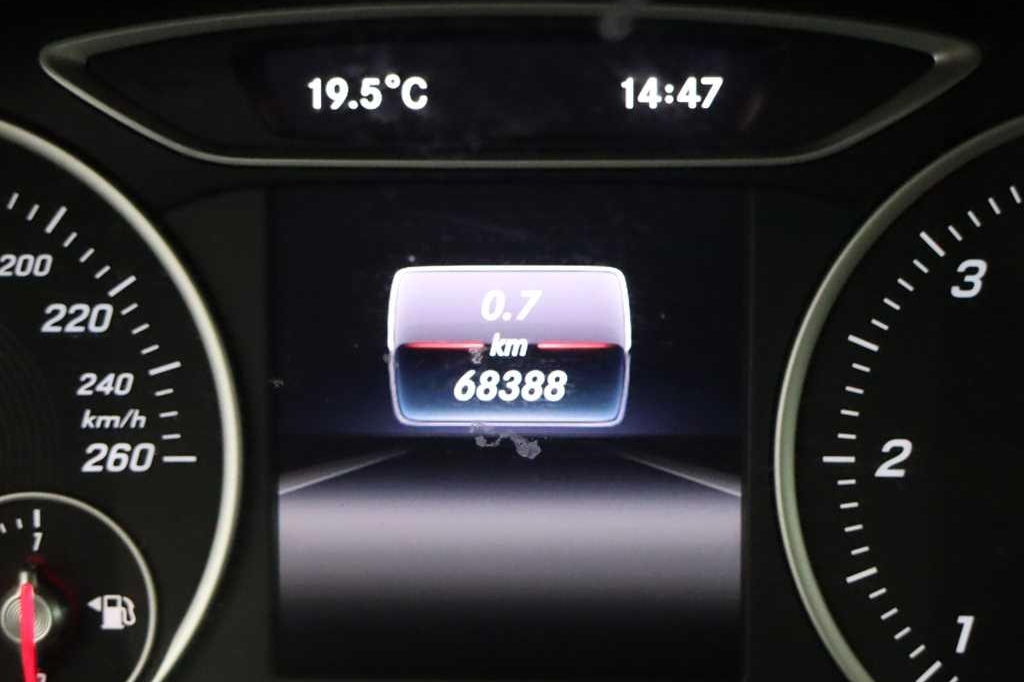 Mercedes-Benz A-Klasse 2017 фото 2