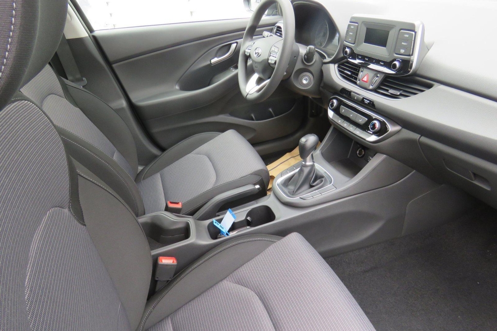 Hyundai i30 Wagon 2021 photo 2