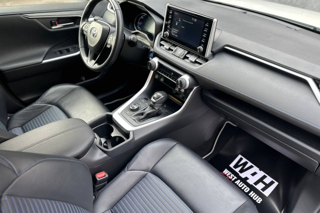 Toyota RAV4 EV Hybrid 2020 photo 12