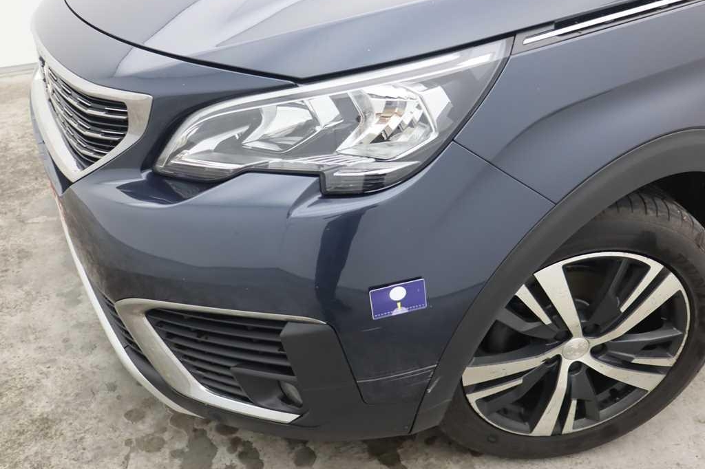 Peugeot 5008 2018 photo 57