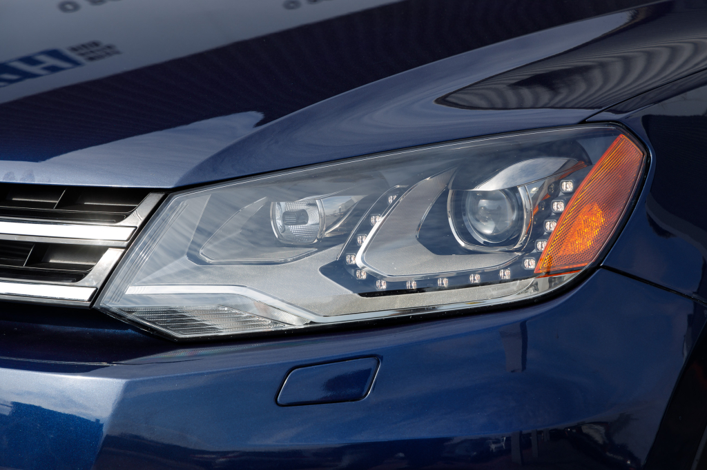 Volkswagen Touareg 2012 photo 32