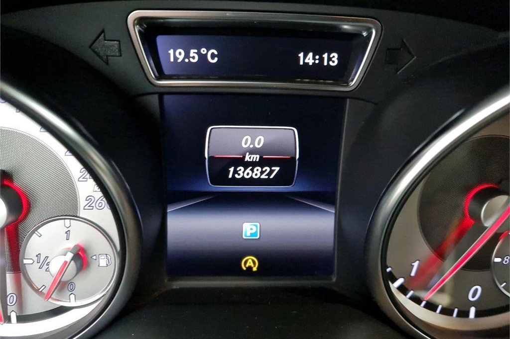 Mercedes-Benz GLA-Class 2014 photo 4