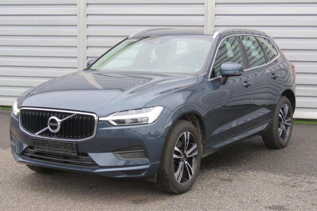 Volvo XC60 2020 фото 8