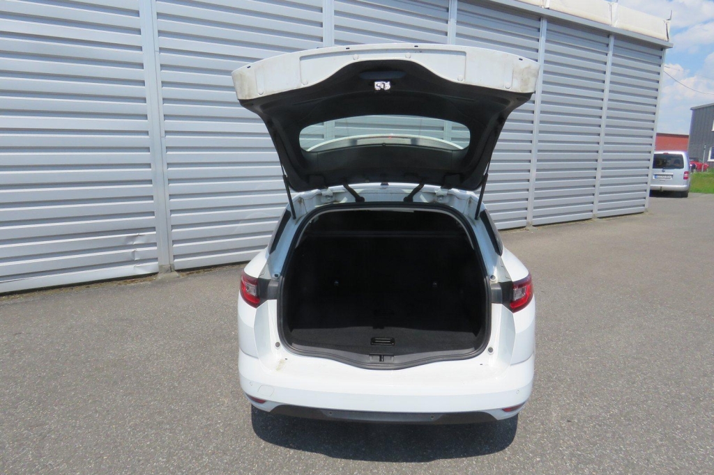 Renault Megane Grandtour 2018 photo 6