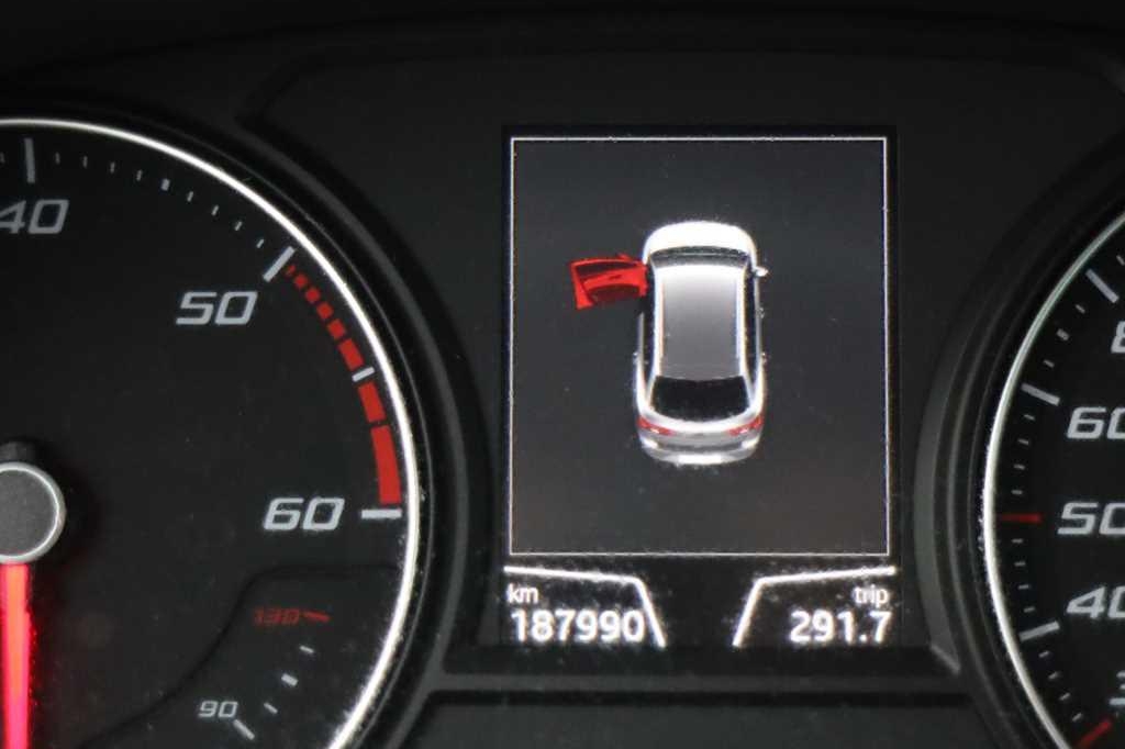 SEAT Leon ST 2015 photo 5