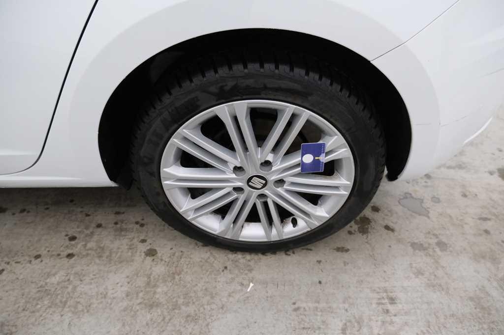 SEAT Leon 2017 photo 21