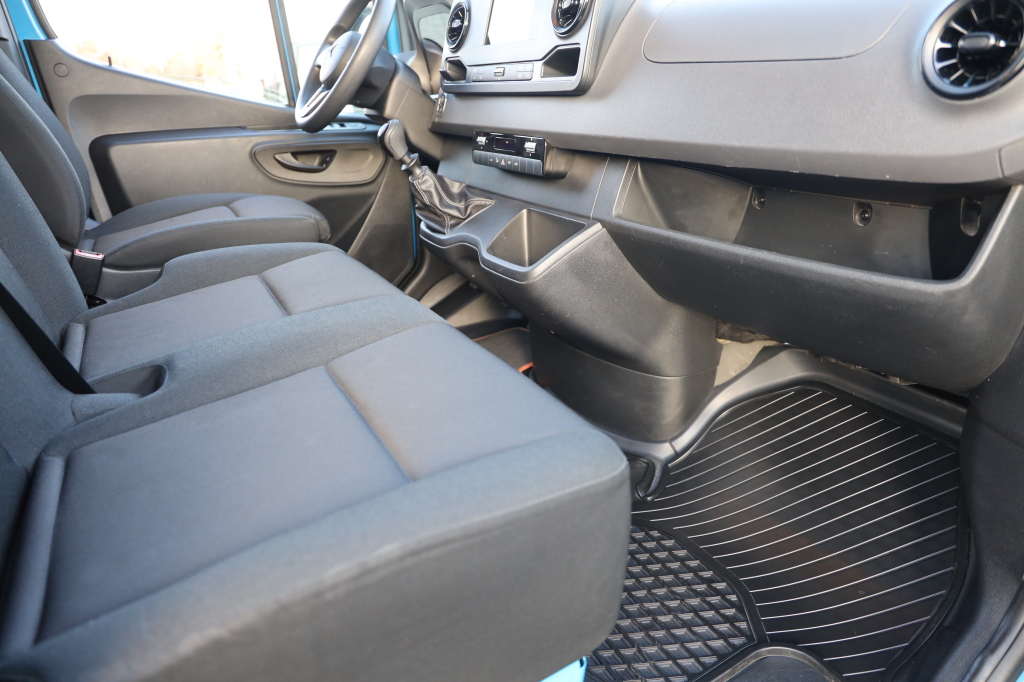 Mercedes-Benz Sprinter 2023 фото 15