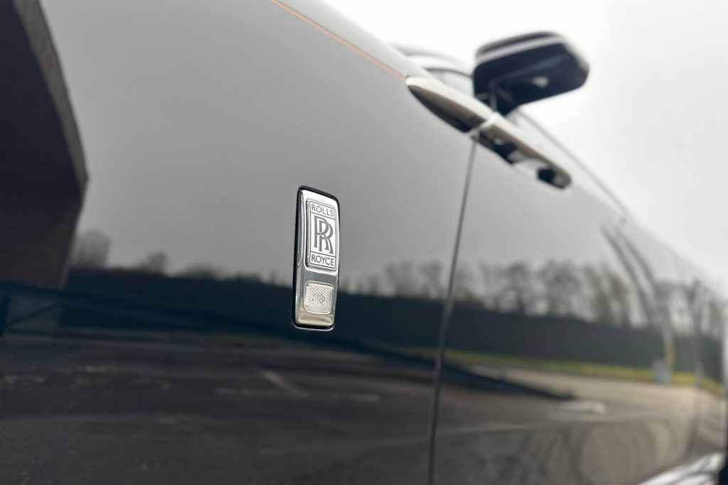 Rolls-Royce Spectre 2024 photo 15