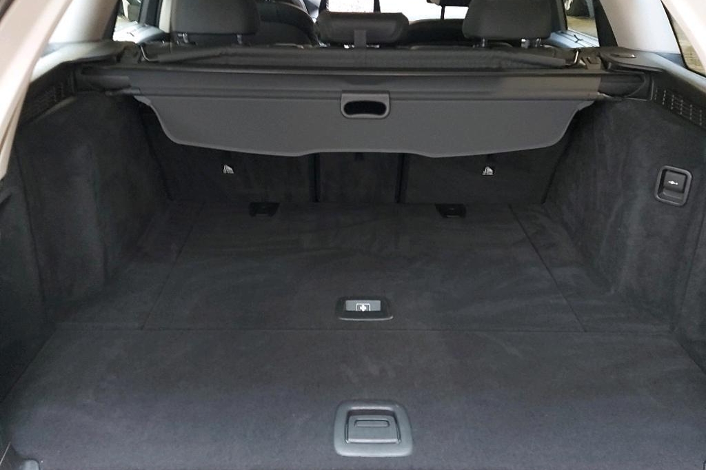 BMW 5er Touring 2019 фото 26
