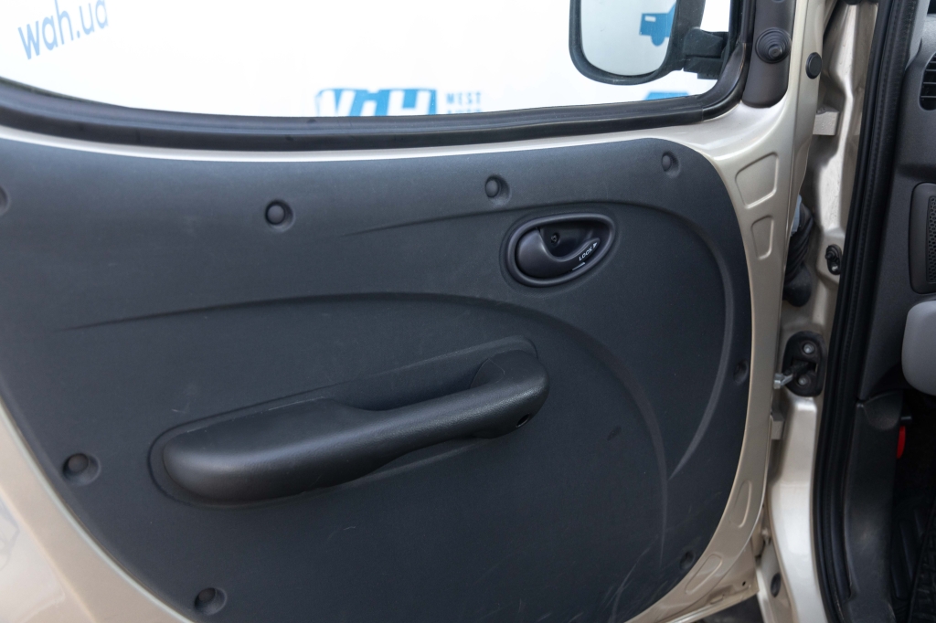 Fiat Doblo пасс. 2011 фото 10
