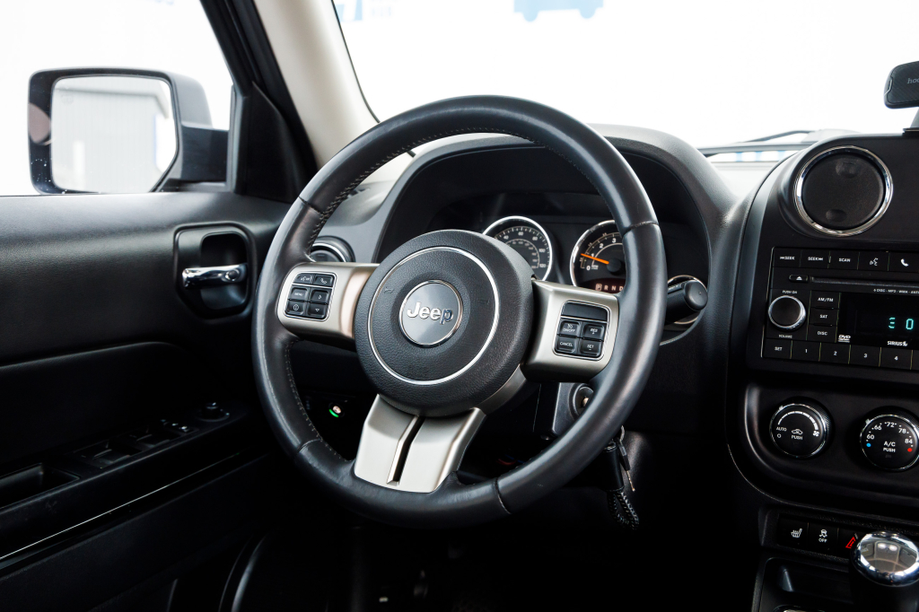 Jeep Patriot 2015 photo 16