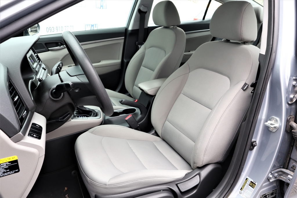 Hyundai Elantra SE 2017 фото 6