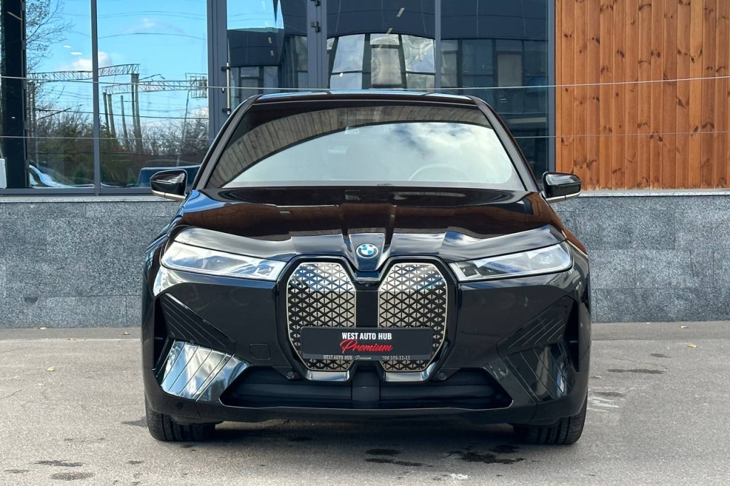 BMW iX xDrive40 2021 фото 1