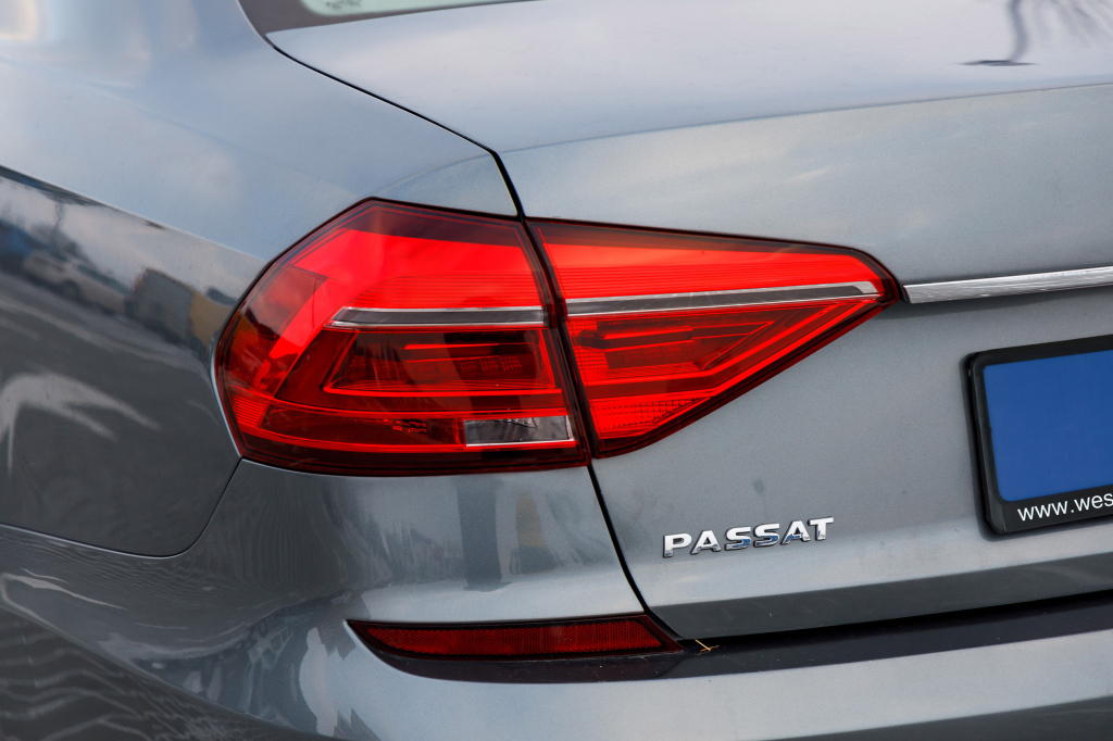 Volkswagen Passat S LED 2016 фото 7