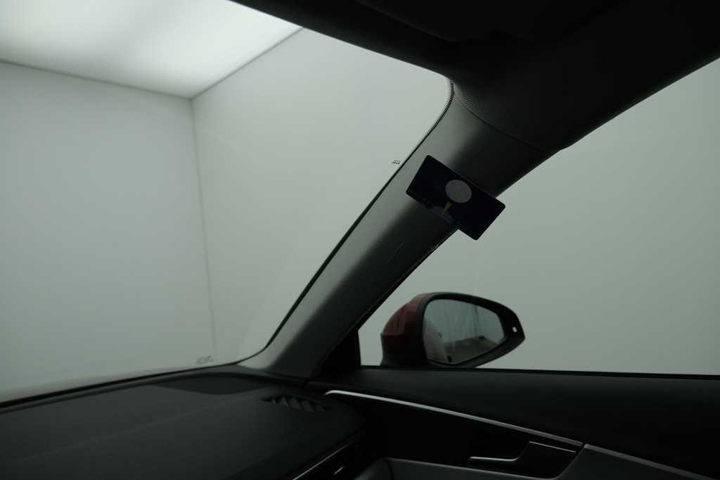 Audi A4 2017 фото 8