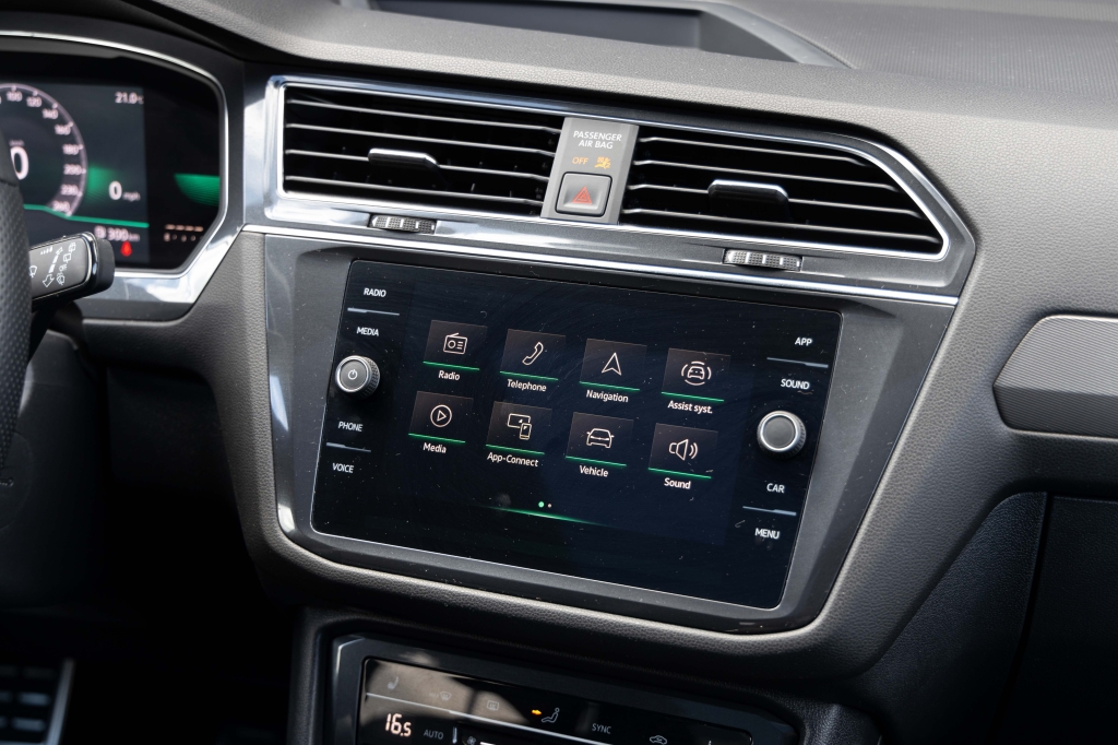 Volkswagen Tiguan SE R-Line 2022 фото 22